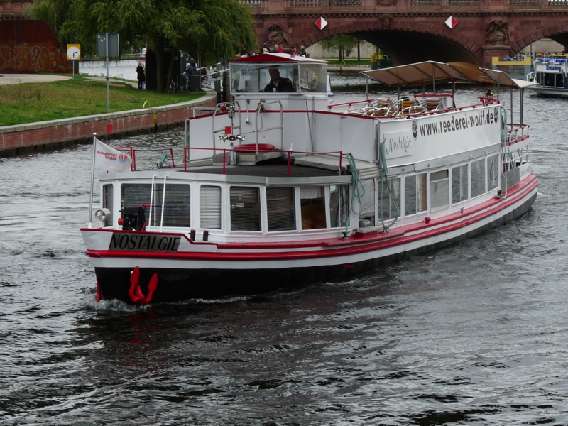 Historisches Salonschiff Nostalgie in Berlin mieten für Familienfeier bis 50 Personen